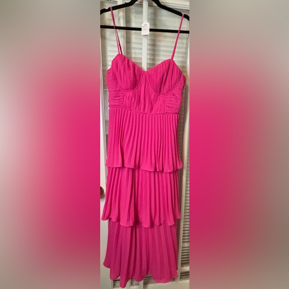 Lulu’s Cascading Crushed HotPink Midi Dress-Size Large - Picture 6 of 16